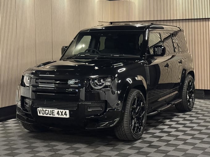 2025 Land Rover Defender 110