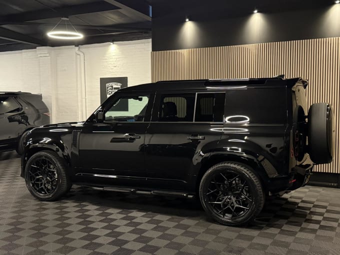 2025 Land Rover Defender 110