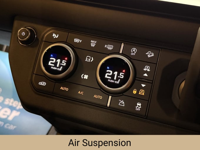 2025 Land Rover Defender 110