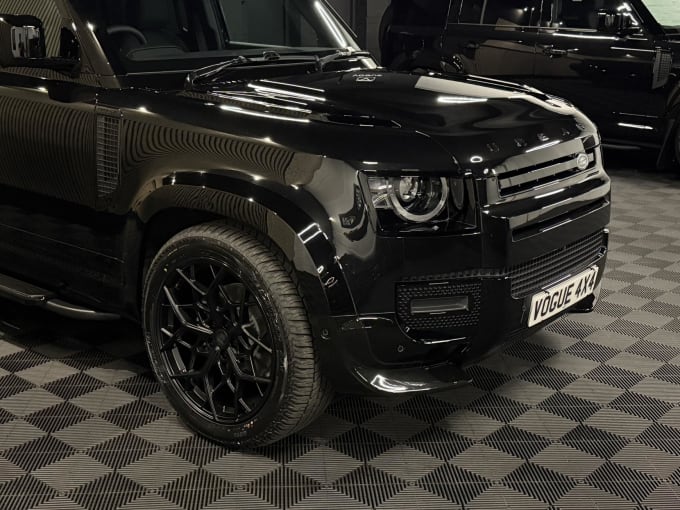 2025 Land Rover Defender 110