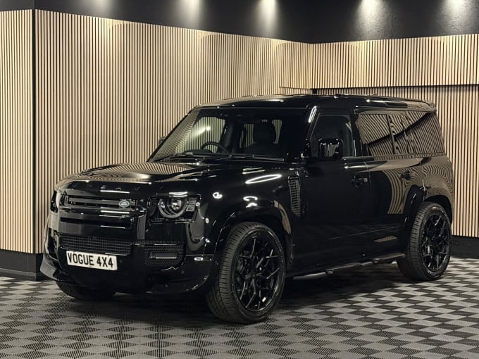 2025 Land Rover Defender 110