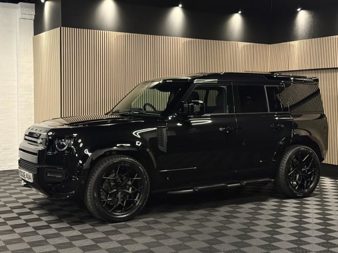 2025 Land Rover Defender 110