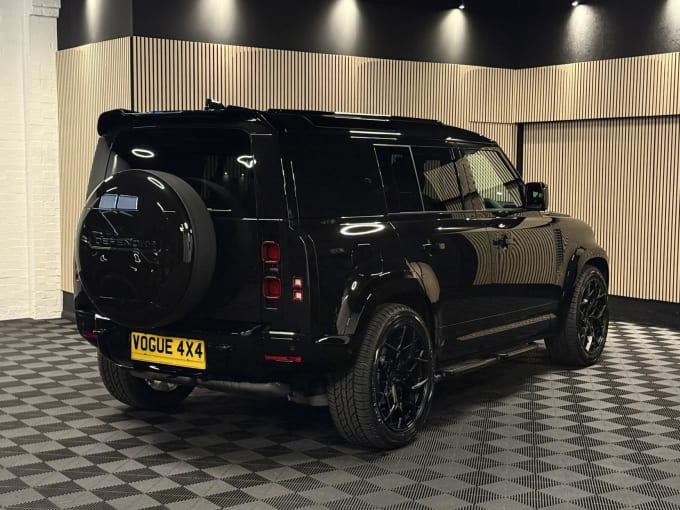 2025 Land Rover Defender 110