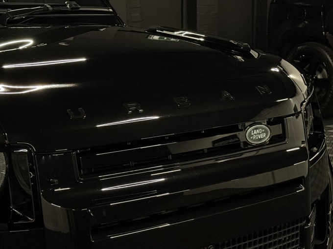 2025 Land Rover Defender 110