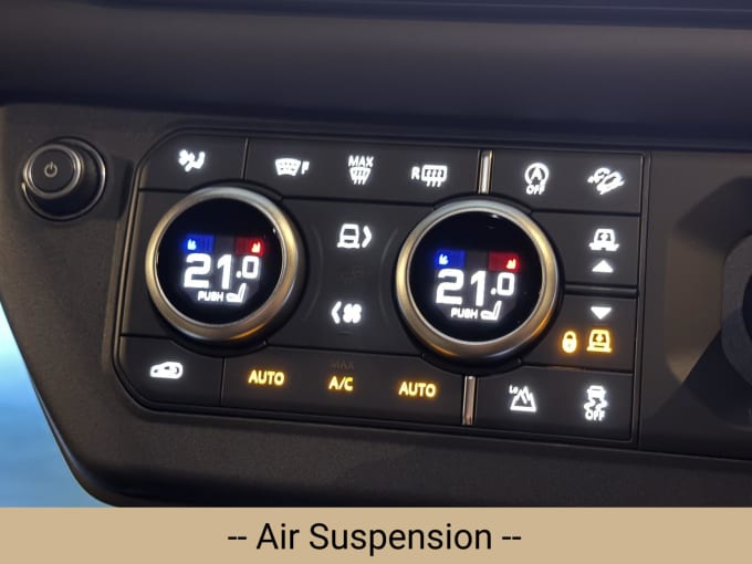 2025 Land Rover Defender 90