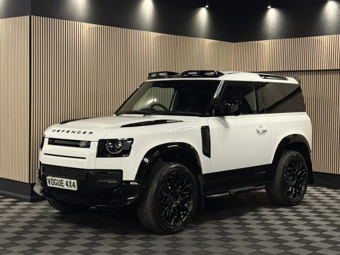 2025 Land Rover Defender 90