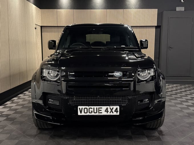 2025 Land Rover Defender 110