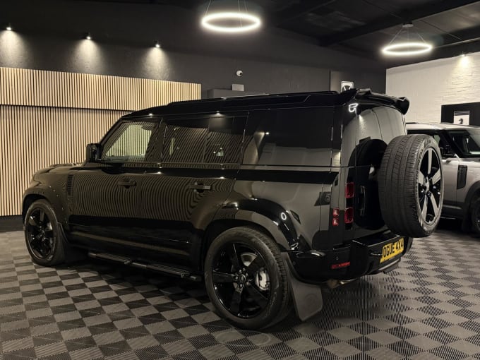 2025 Land Rover Defender 110