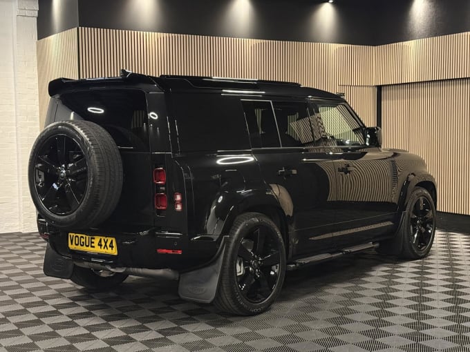 2025 Land Rover Defender 110