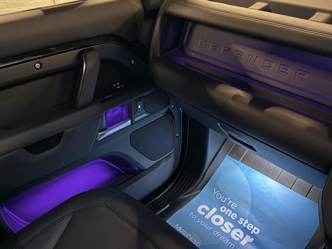 2025 Land Rover Defender 110
