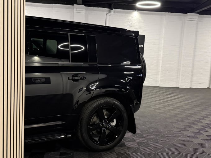 2025 Land Rover Defender 110