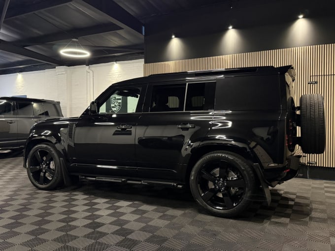 2025 Land Rover Defender 110