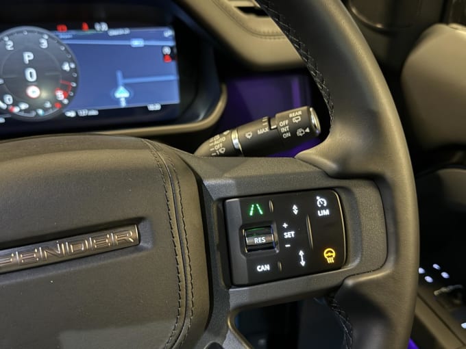 2025 Land Rover Defender 110