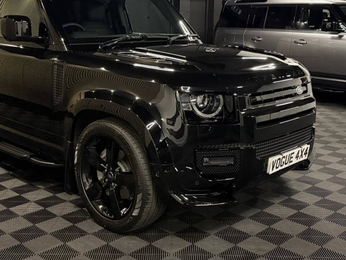 2025 Land Rover Defender 110