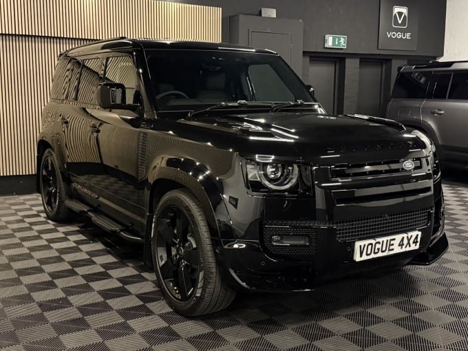 2025 Land Rover Defender 110