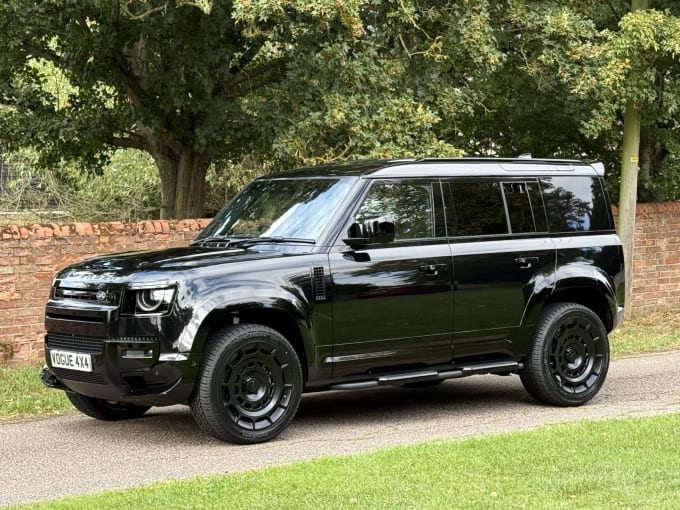 2025 Land Rover Defender 110