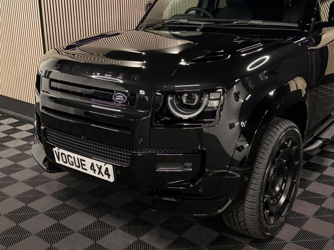 2025 Land Rover Defender 110