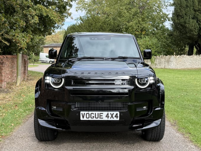 2025 Land Rover Defender 110