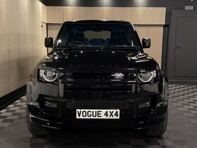 2025 Land Rover Defender 110