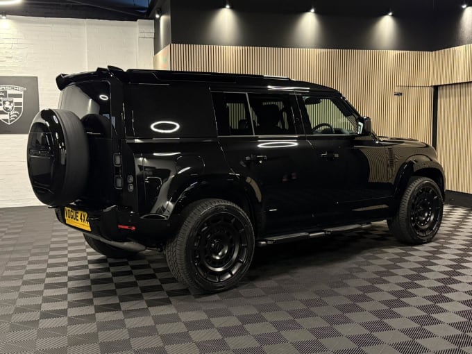 2025 Land Rover Defender 110