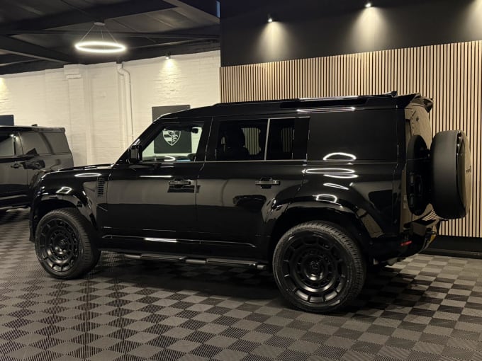 2025 Land Rover Defender 110