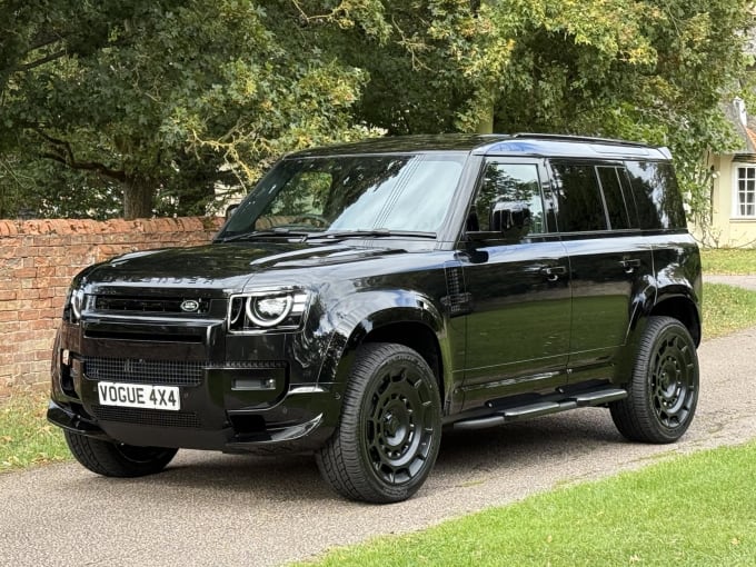 2025 Land Rover Defender 110