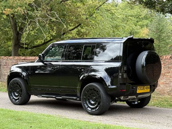 2025 Land Rover Defender 110