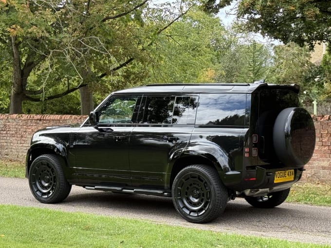 2025 Land Rover Defender 110