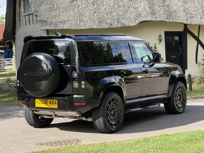 2025 Land Rover Defender 110