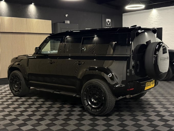 2025 Land Rover Defender 110