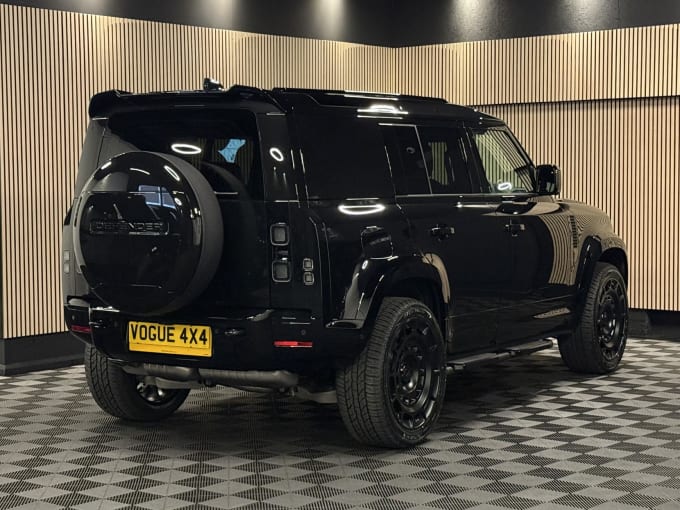 2025 Land Rover Defender 110