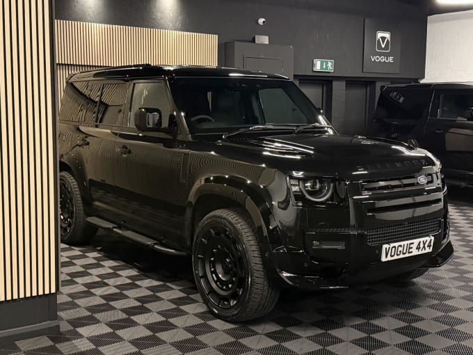 2025 Land Rover Defender 110