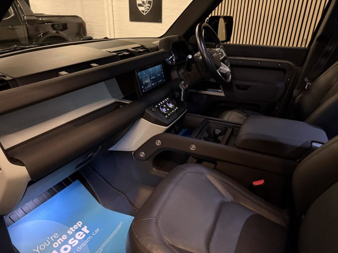 2022 Land Rover Defender 110
