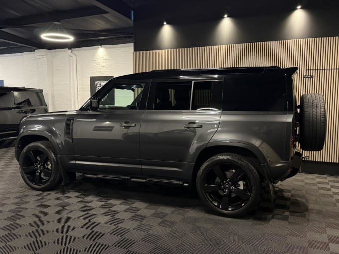 2024 Land Rover Defender 110