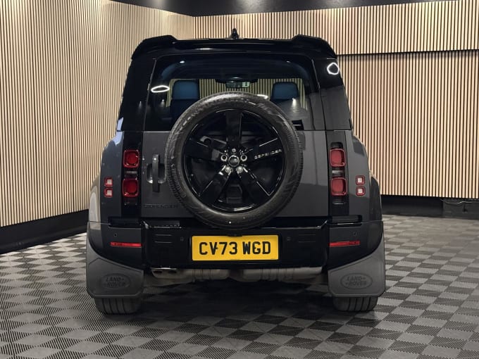 2024 Land Rover Defender 110