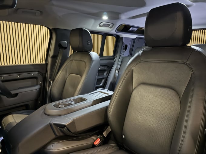 2024 Land Rover Defender 110