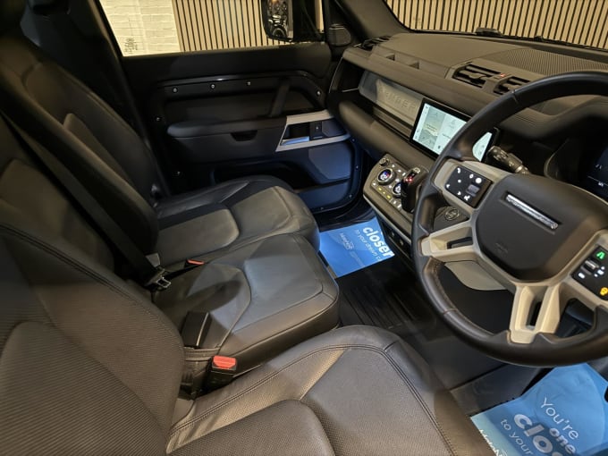 2024 Land Rover Defender 110