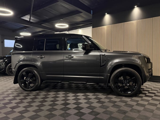 2024 Land Rover Defender 110