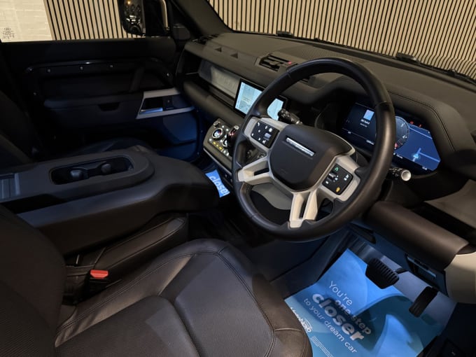 2024 Land Rover Defender 110