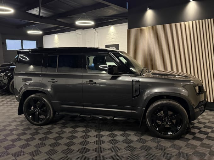 2024 Land Rover Defender 110
