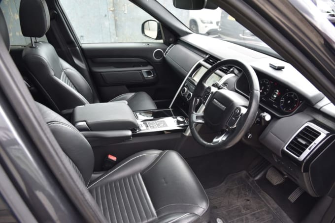 2025 Land Rover Discovery