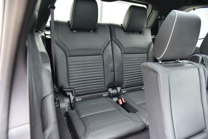 2025 Land Rover Discovery