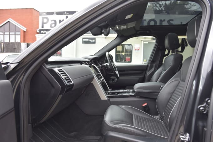 2025 Land Rover Discovery