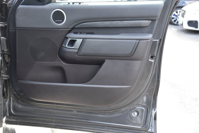 2025 Land Rover Discovery