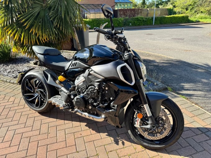 2024 Ducati Diavel V4