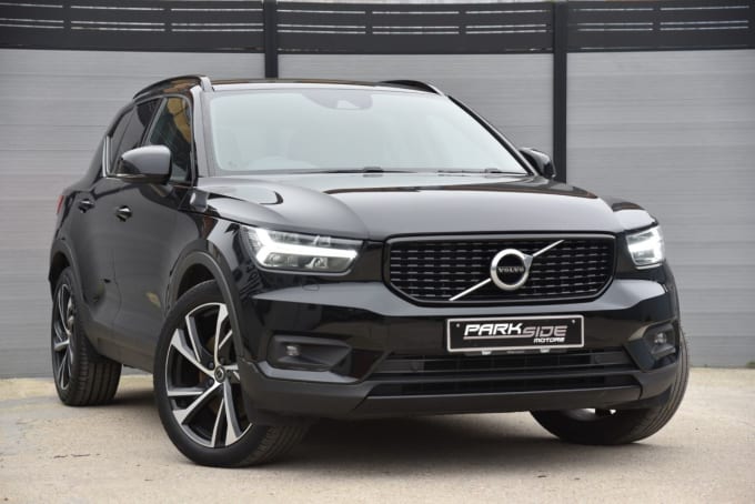 2025 Volvo Xc40