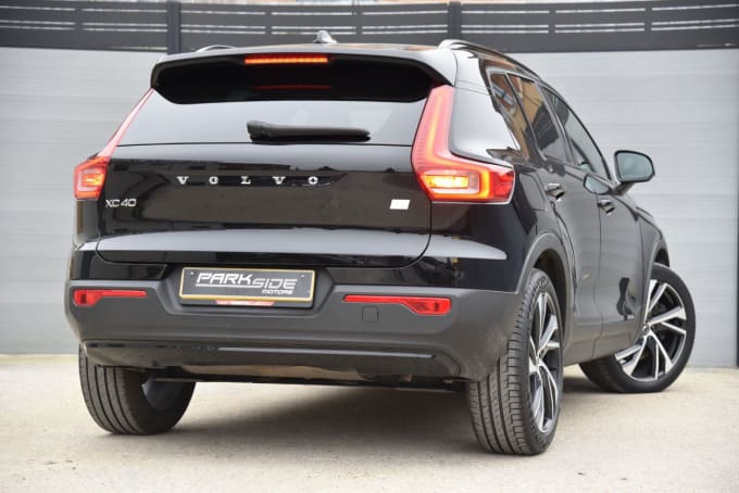 2025 Volvo Xc40