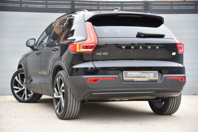 2025 Volvo Xc40