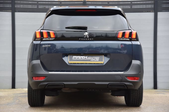 2025 Peugeot 5008