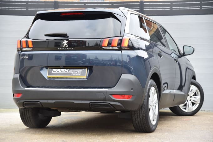 2025 Peugeot 5008